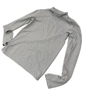 Athleta Turtleneck with thumb holes